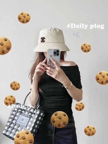 Chanel's new summer 2025 hats are versatile and casual for women (30)