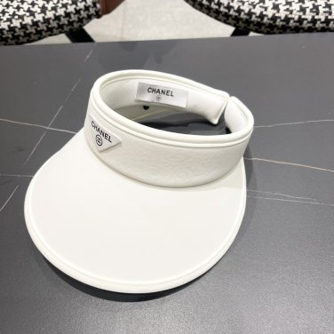 Chanel's new summer 2025 hats are versatile and casual for women (58)