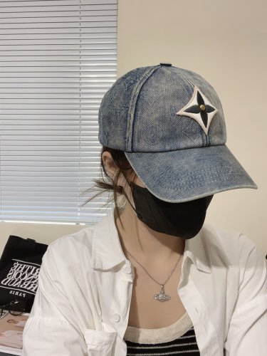 LV New Baseball Cap (65)
