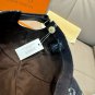 LV's new baseball cap is a great match! (6)