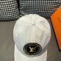 LV's new baseball cap is a great match! (8)