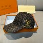 LV's new baseball cap is a great match! (13)