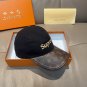 LV's new baseball cap is a great match! (16)