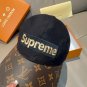 LV's new baseball cap is a great match! (16)