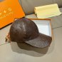 LV's new baseball cap is a great match! (19)