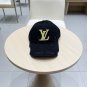 LV's new baseball cap is a great match! (41)