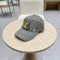 LV's new baseball cap is a great match! (42)