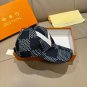 LV's new baseball cap is a great match! (62)