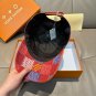 LV's new baseball cap is a great match! (64)