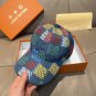 LV's new baseball cap is a great match! (66)