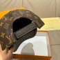 LV's new baseball cap is a great match! (67)