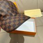 LV's new baseball cap is a great match! (69)