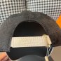 LV's new baseball cap is a great match! (80)