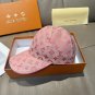 LV's new baseball cap is a great match! (105)