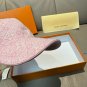 LV's new baseball cap is a great match! (107)