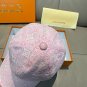LV's new baseball cap is a great match! (107)
