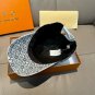 LV's new baseball cap is a great match! (108)