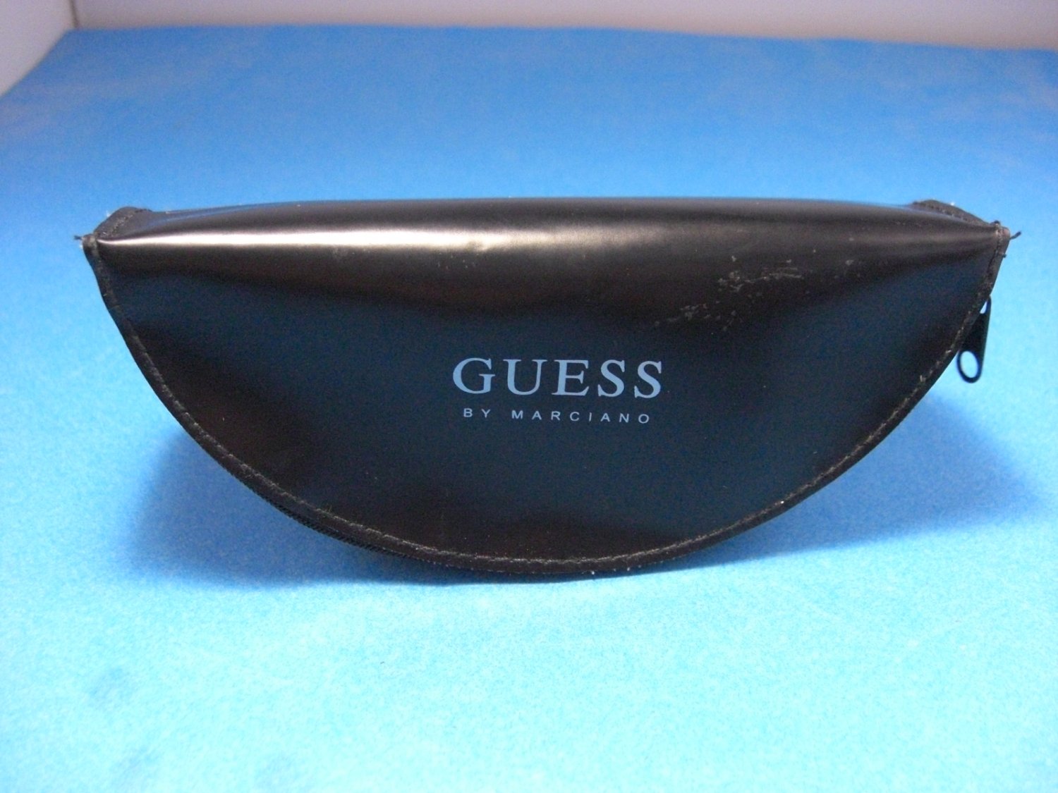 Guess by Marciano Black Zipper Sunglass Case