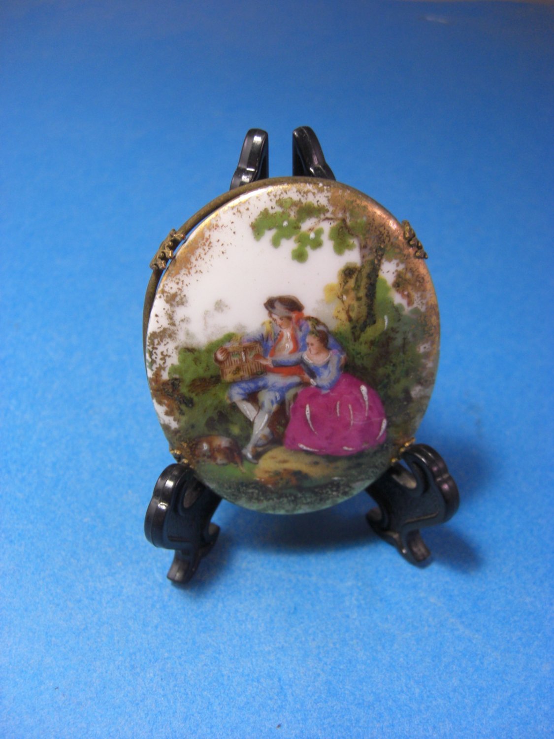 Limoges Porcelain Victorian Fragonard Oval Medallion Brooch