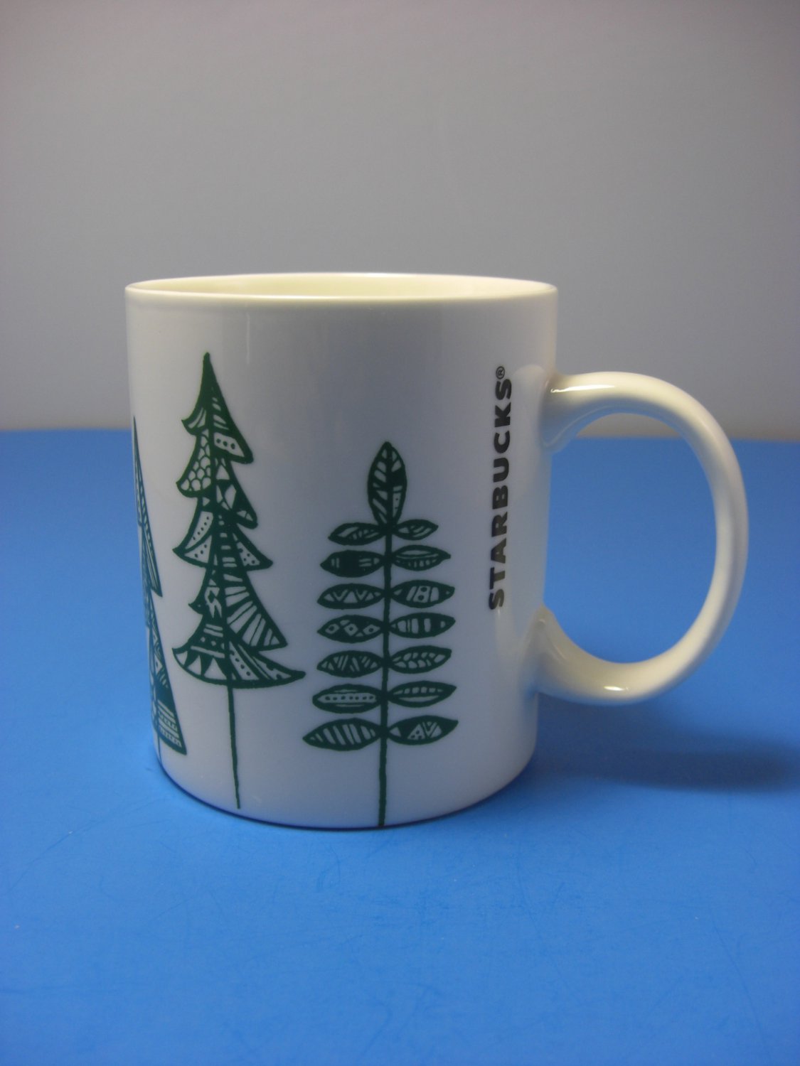 Starbucks Pine Trees Green And White Coffee Mug 2015 Holiday Christmas