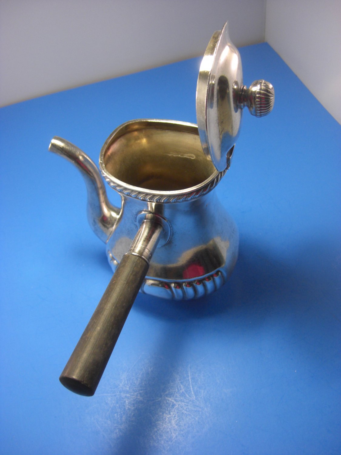 International Silver Co. Tabletop Coffee or Tea Serving Pot #1260