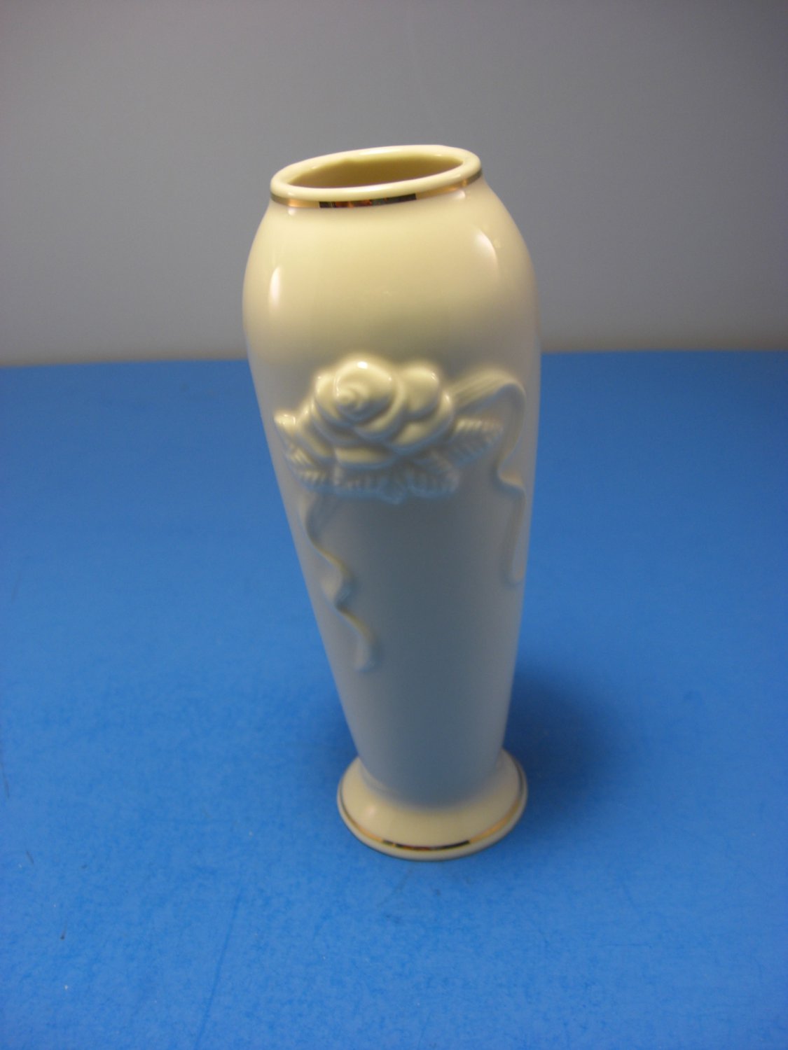 LENOX Bud Vase Embossed Roses Gold Trim