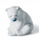 Lladro Seated Polar Bear Daisa