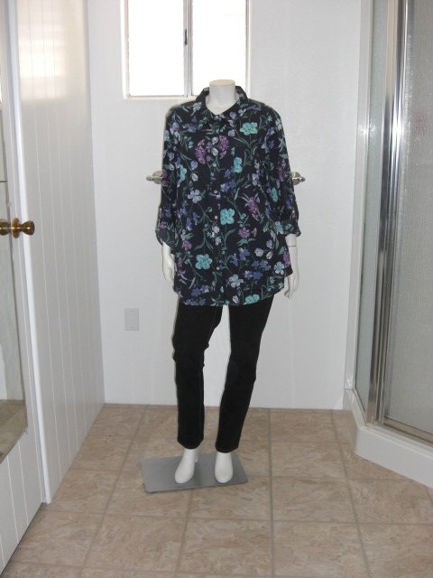 Karen Scott Dark Blue Floral Button Front Blouse Size 2X