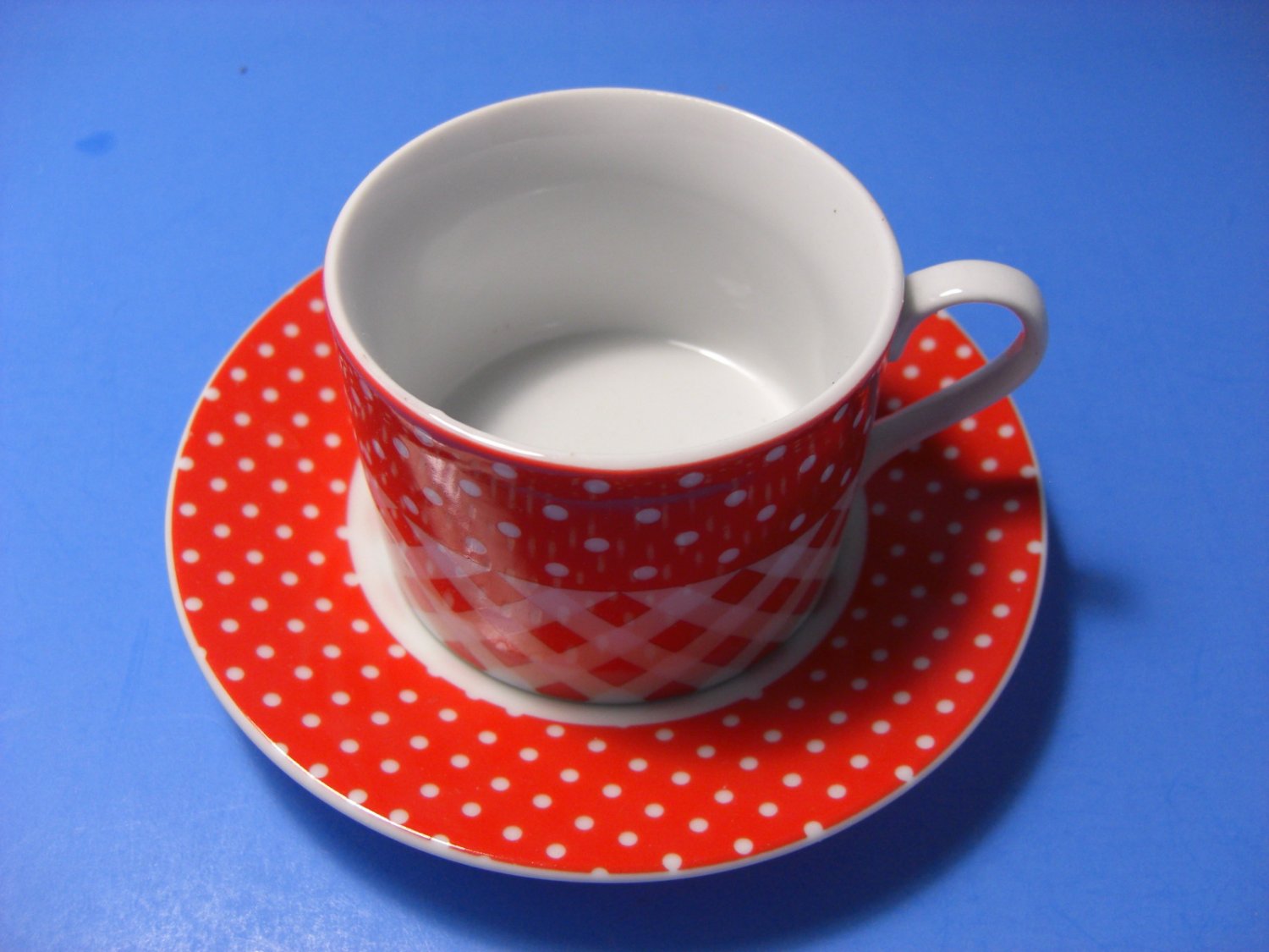 Daiso Japan Porcelain Red White Tea Coffee Espresso Cup & Saucer Set NEW