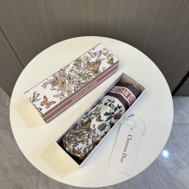 2025 Dior Sunscreen Umbrella (46)