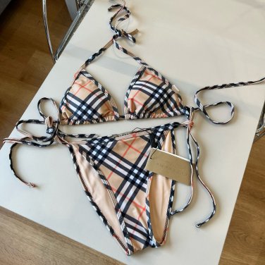 Burberry classic British style swimsuit, the actual product is really beautiful! Can't capture_603