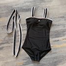 Chanel one-piece swimsuit, slim and beautiful on the upper body! Wearing very stylish SML