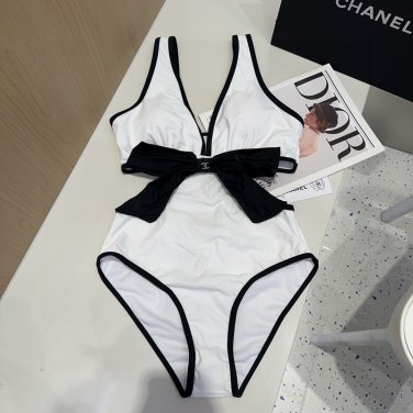 Chanel swimsuits, the actual product is really beautiful! Can't capture its beauty, who_630