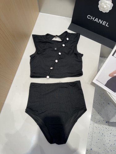 Chanel swimsuits, the actual product is really beautiful! Can't capture its beauty, who_1010