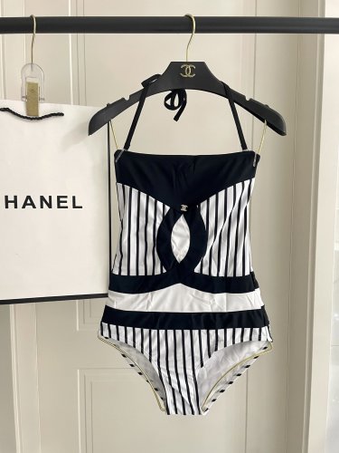 Chanel's new one-piece swimsuit is suitable for swimsuits in various scenarios &acirc;�� Beach swimmin