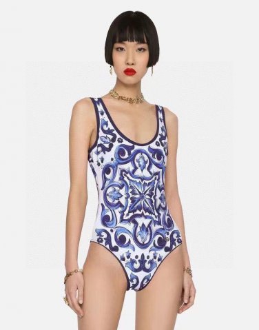 DG swimwear suitable for various scenarios &acirc;�� Beach swimming pools, hot springs, water parks, a