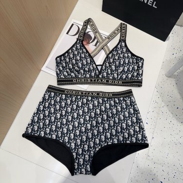 Dior swimsuit, slim and beautiful on top! Wearing very stylish SML_1075