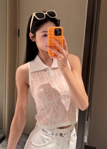 Dior vest, super explosive when worn alone with a jacketOne size fits all_1057
