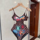 LV swimsuit, slim and beautiful upper body! Wearing very stylish SML_697