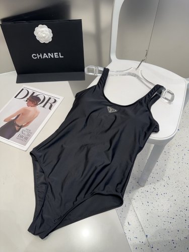 Prada swimsuits make you look slimmer and more attractive! Wearing very stylish SML_101