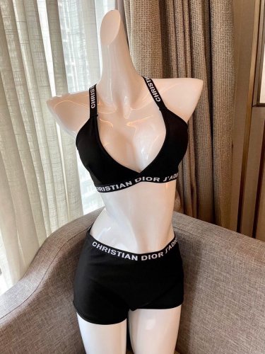 the 80 Dior split swimsuit suitable for swimsuits in various scenarios &acirc;�� Beach swimming pools,