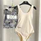 the new one-piece swimsuit from 80 Dior counters suitable for swimsuits in various scenarios ♀