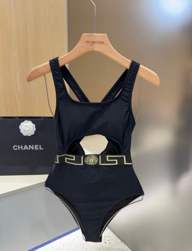 Versace swimsuit, slim and beautiful on top! Wearing very stylish SML