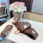 Coach wooden handle with a five fold folding handle, open sun umbrella, sunny sun shadi_5317