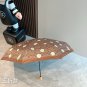 Coach wooden handle with a five fold folding handle, open sun umbrella, sunny sun shadi_5317