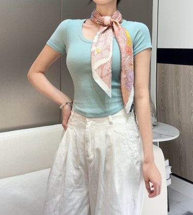 . Highly recommended Herm &Atilde;&uml; s silk scarf Return to Nature 90 square scarf18mm prem