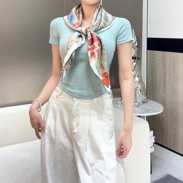 . Highly recommended Herm &Atilde;&uml; s silk scarf Return to Nature 90 square scarf18mm prem_6650
