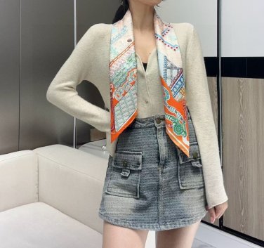 . Silk Scarf Adventure 90cm Square Scarf Hermes~Hand rolled twill silk square scarf_47