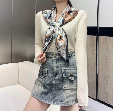 . Silk Scarf Adventure 90cm Square Scarf Hermes~Hand rolled twill silk square scarf_4837