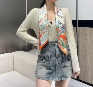 . Silk Scarf Adventure 90cm Square Scarf Hermes~Hand rolled twill silk square scarf_4839